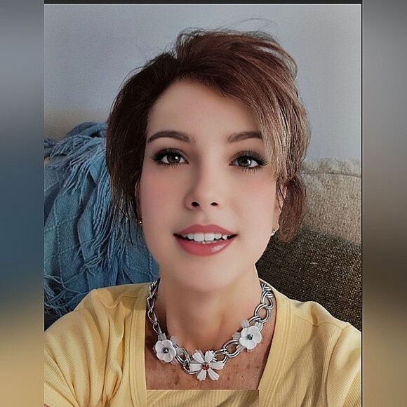 Sabika Spring 2017 EDITION Chunky Chain Flower Necklace - Picture 1 of 6